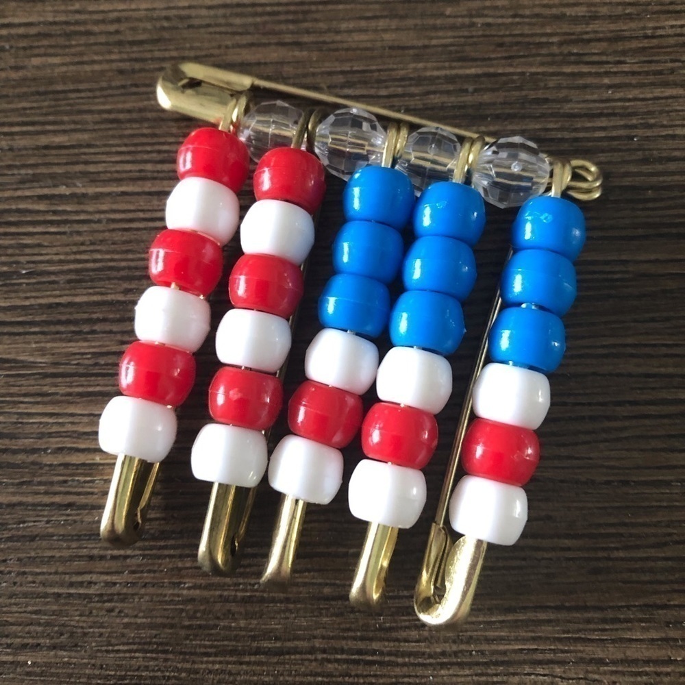 Vintage handmade beaded American flag pin